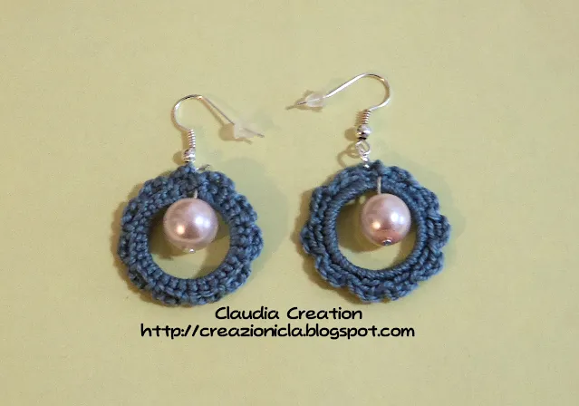 Orecchini azzurri perla