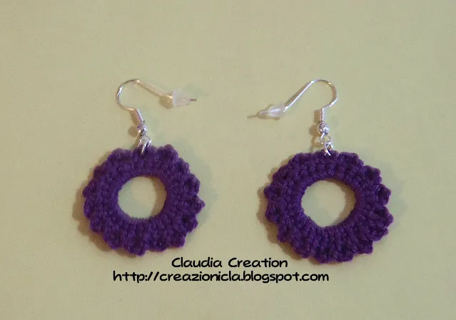 Orecchini cerchi viola