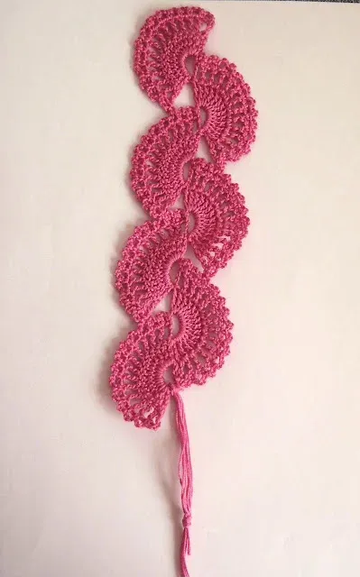 Segnalibro all'uncinetto